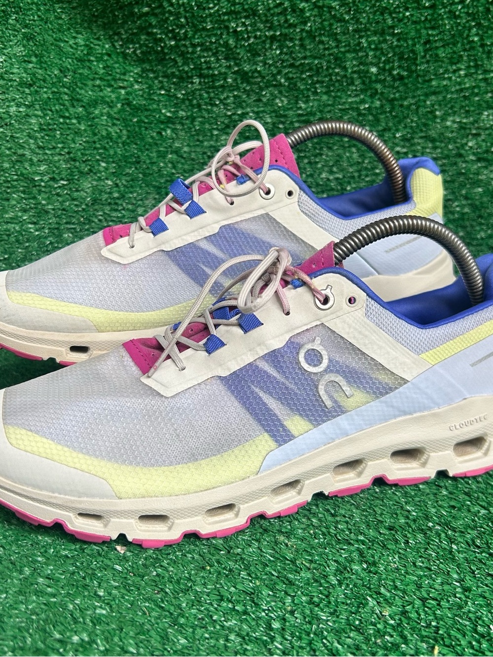 On Running Cloudvista Womens Trail Shoes Size 11 Heather Rhubarb 64.98271